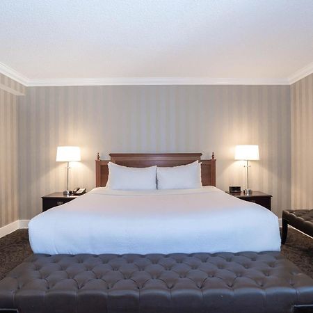 Sandman Signature Edmonton Downtown Hotel מראה חיצוני תמונה