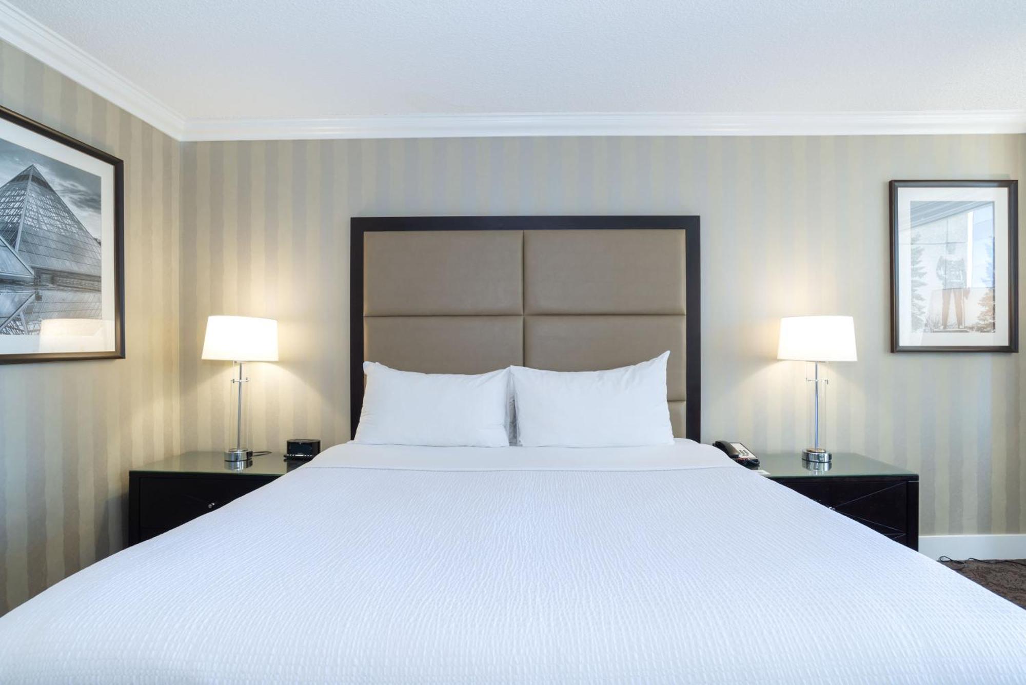 Sandman Signature Edmonton Downtown Hotel מראה חיצוני תמונה