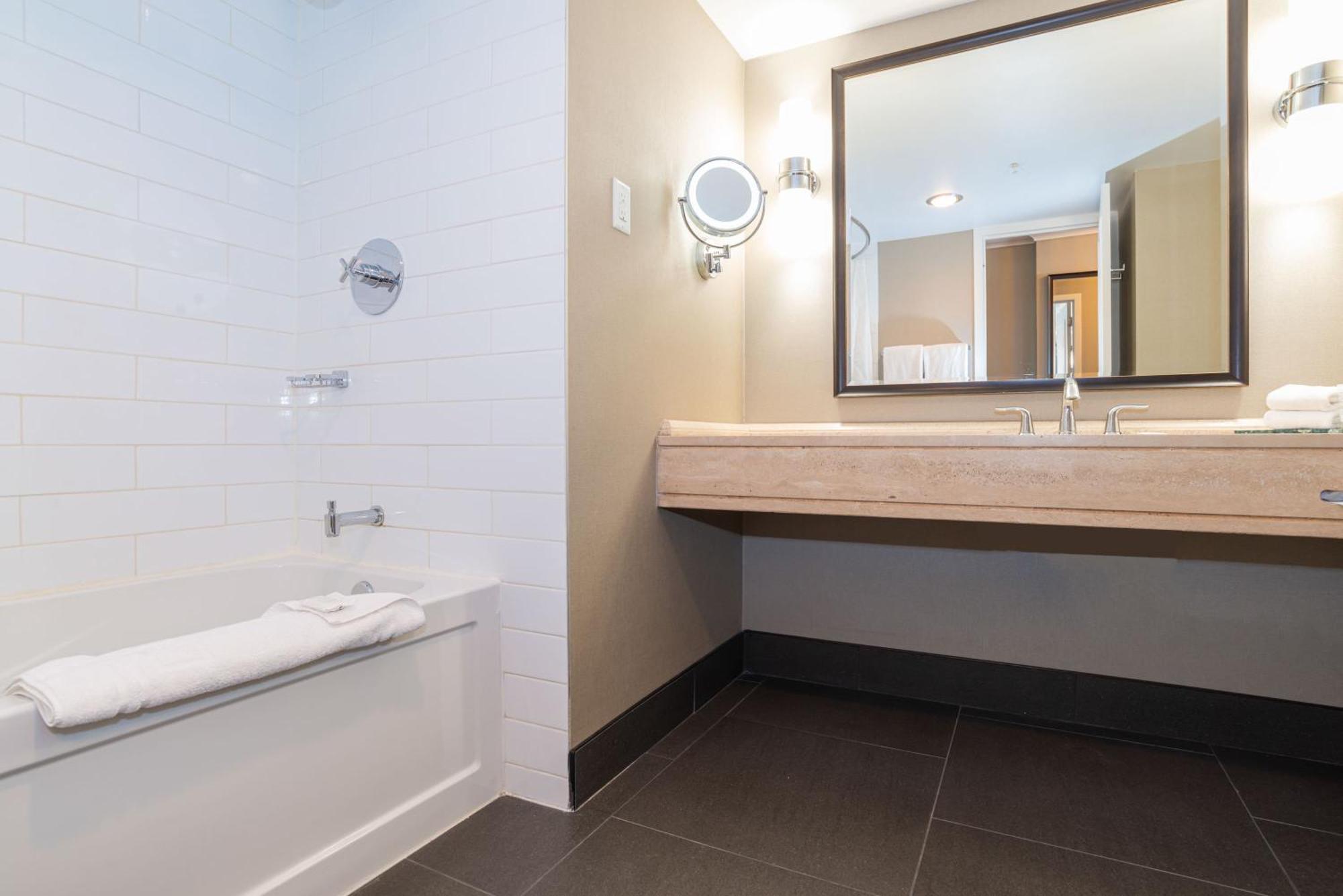 Sandman Signature Edmonton Downtown Hotel מראה חיצוני תמונה