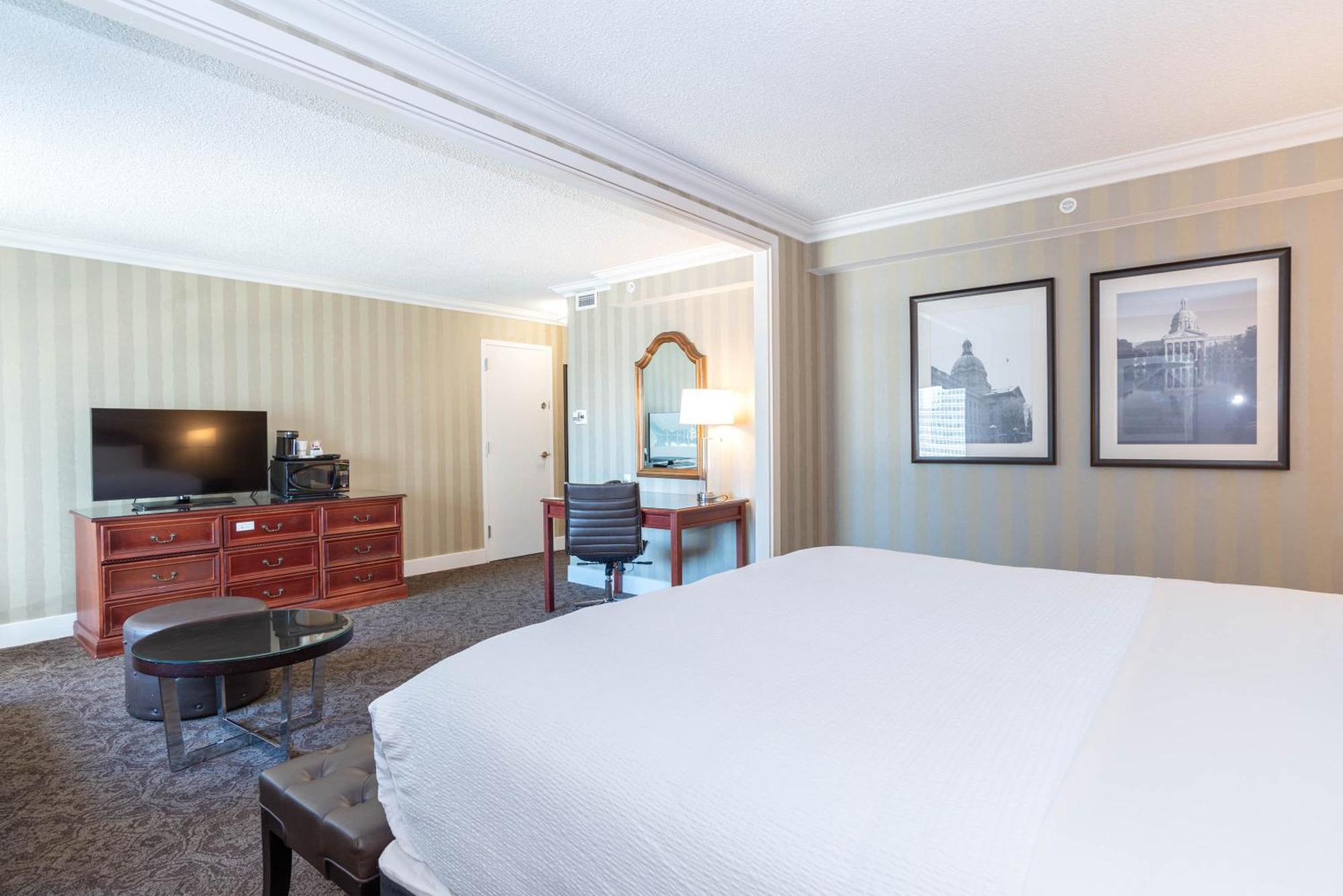 Sandman Signature Edmonton Downtown Hotel מראה חיצוני תמונה