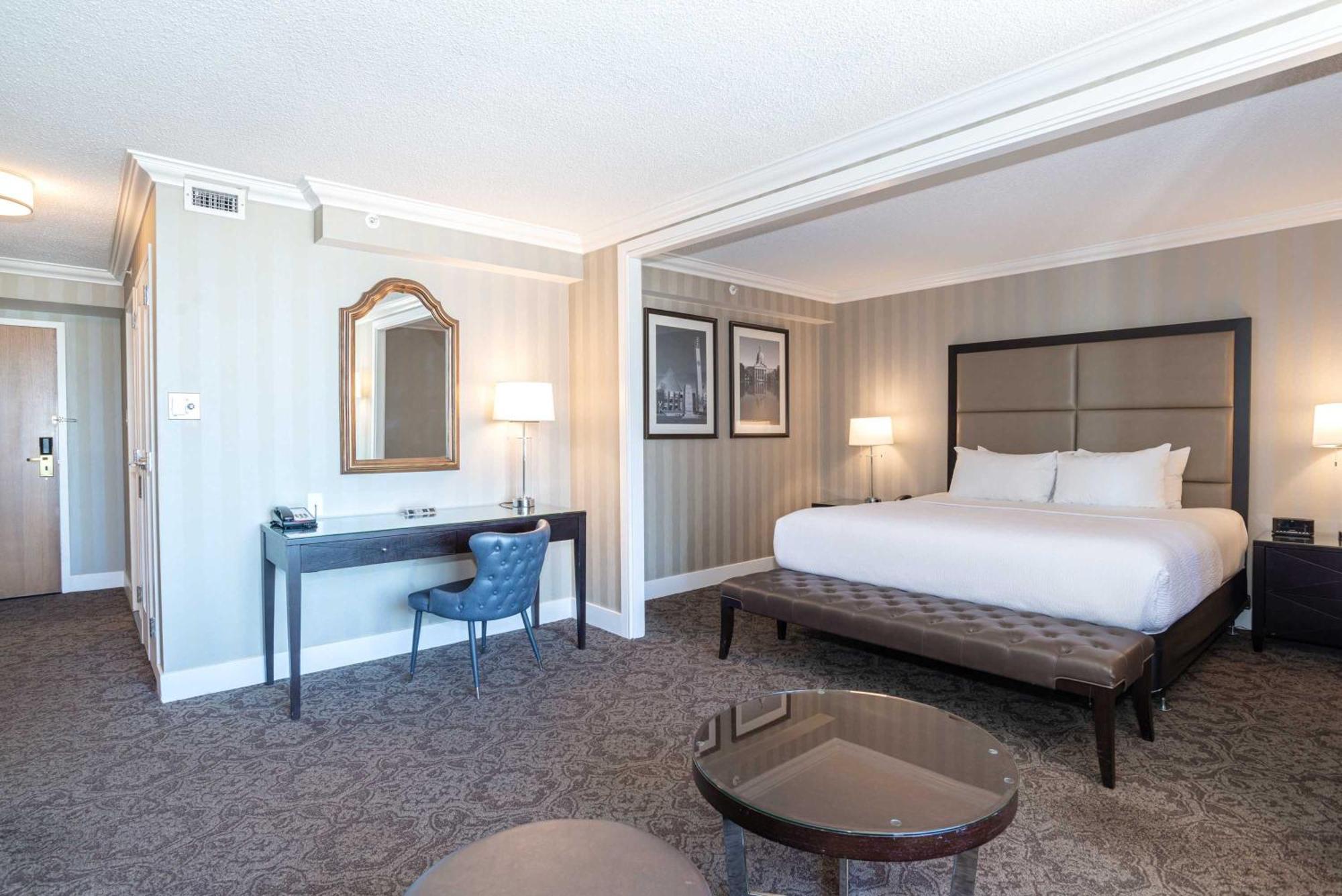 Sandman Signature Edmonton Downtown Hotel מראה חיצוני תמונה
