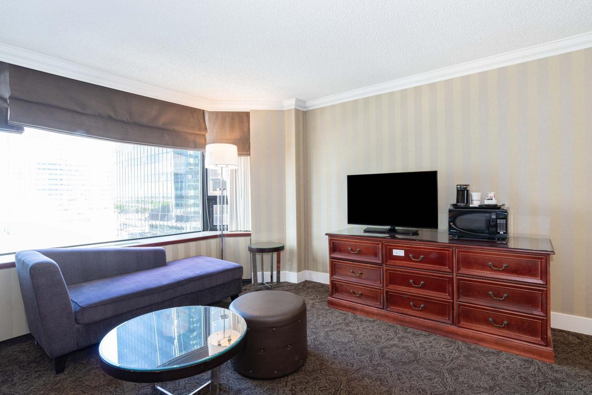 Sandman Signature Edmonton Downtown Hotel מראה חיצוני תמונה