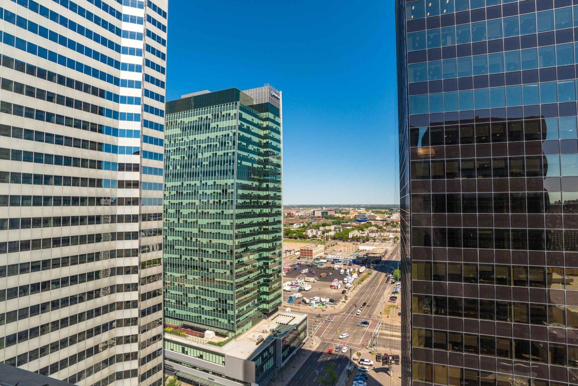 Sandman Signature Edmonton Downtown Hotel מראה חיצוני תמונה