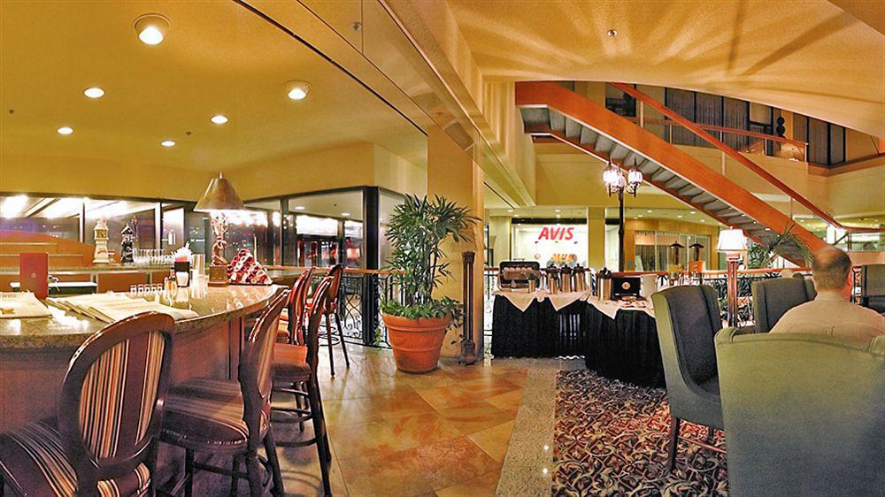 Sandman Signature Edmonton Downtown Hotel מראה חיצוני תמונה